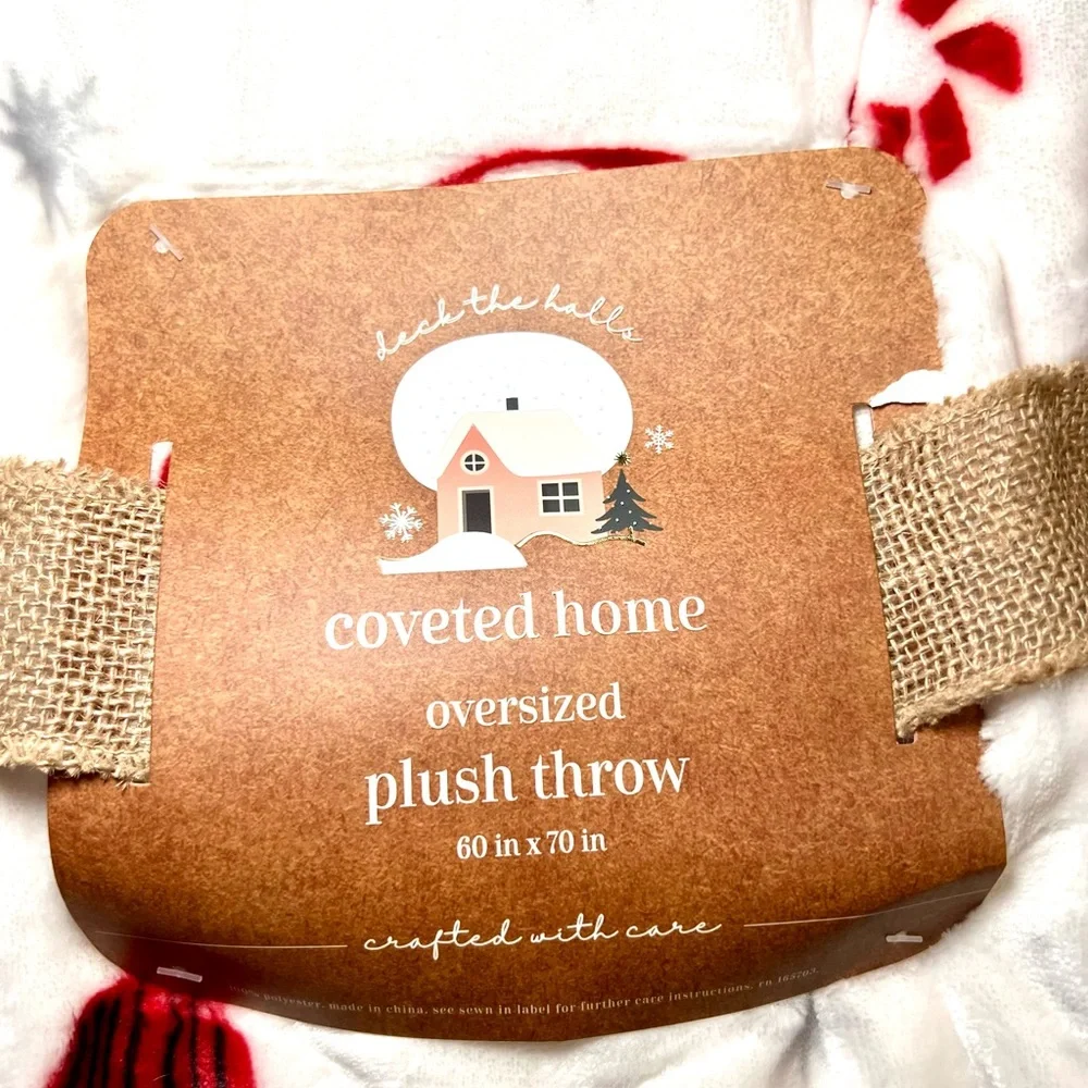 Christmas Festive Coffee Mugs Oversized Plush Throw Blanket Santa Penguin Tree